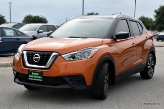 Used 2018 Nissan Kicks SV image 1