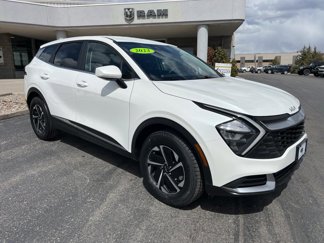 Used 2023 Kia Sportage LX image 1