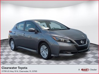 Used 2022 Nissan Leaf S image 1