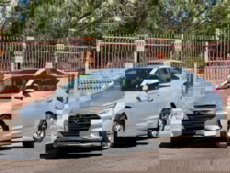 Used 2019 Hyundai Elantra SEL image 1