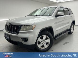 Used 2012 Jeep Grand Cherokee Laredo image 1