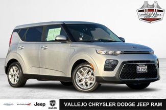 Used 2021 Kia Soul S image 1