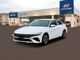 New 2025 Hyundai Elantra SEL image 1