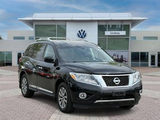 Used 2016 Nissan Pathfinder SL image 1