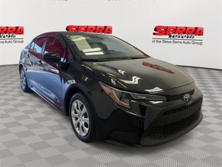 Certified 2022 Toyota Corolla LE image 1