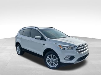 Used 2018 Ford Escape SE image 1