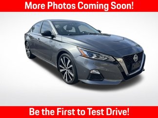 Used 2020 Nissan Altima 2.5 SR w/ Premium Package image 1
