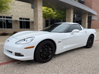 Used 2008 Chevrolet Corvette Coupe w/ Preferred Equipment Group image 1