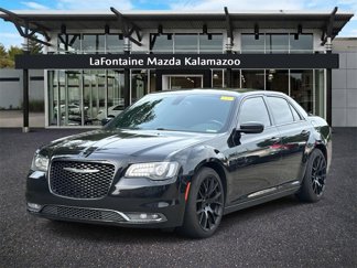 Used 2015 Chrysler 300 S image 1