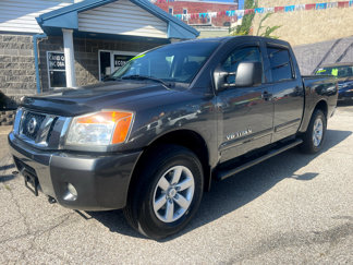 Used 2011 Nissan Titan SV image 1