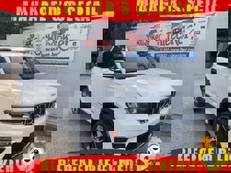 New 2024 Jeep Grand Cherokee Limited w/ Luxury Tech Group II image 1