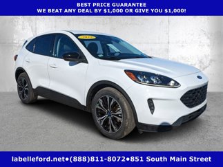 Used 2022 Ford Escape SE w/ SE Sport Appearance Package image 1