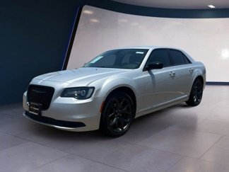 Used 2023 Chrysler 300 Touring w/ Sport Appearance Package image 1
