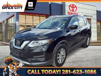 Used 2018 Nissan Rogue SV image 1