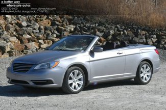 Used 2013 Chrysler 200 Touring image 1