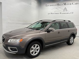 Used 2010 Volvo XC70 3.2 image 1