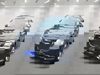 Used 2018 Chrysler 300 Limited image 1