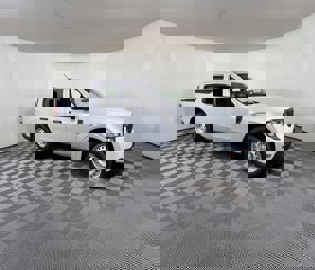 New 2025 Ford Maverick XL image 1