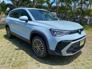 New 2025 Volkswagen Taos SE image 1