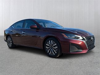 Used 2023 Nissan Altima 2.5 SV image 1
