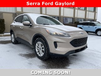 Used 2020 Ford Escape SE image 1