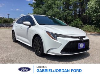 Used 2022 Toyota Corolla LE image 1