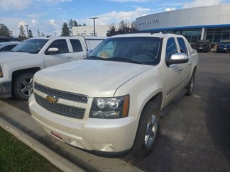 Used 2013 Chevrolet Avalanche LTZ image 1