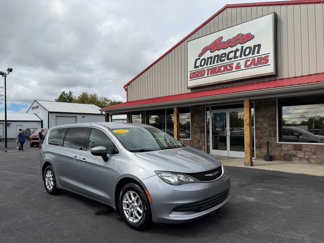 Used 2020 Chrysler Voyager LX video 1