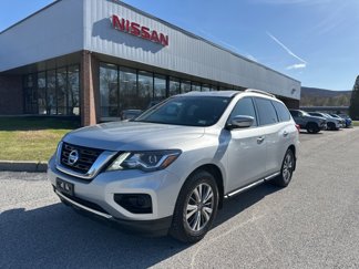 Used 2019 Nissan Pathfinder S image 1