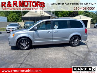 Used 2017 Dodge Grand Caravan SXT w/ Driver Convenience Group image 1