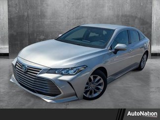 Used 2020 Toyota Avalon XLE image 1