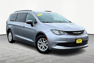 Used 2020 Chrysler Voyager Lxi image 1