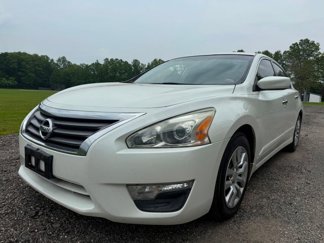 Used 2013 Nissan Altima 2.5 S image 1