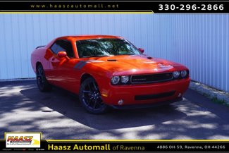 Used 2010 Dodge Challenger SE image 1