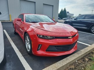 Used 2018 Chevrolet Camaro LT image 1