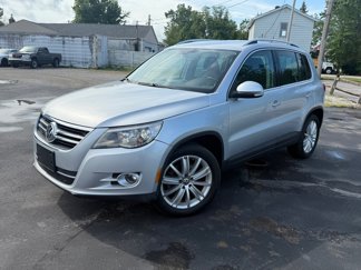 Used 2009 Volkswagen Tiguan S image 1