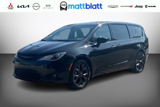 Used 2018 Chrysler Pacifica Touring Plus image 1