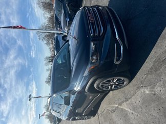 Used 2017 GMC Acadia SLT image 1