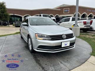 Used 2016 Volkswagen Jetta SE image 1
