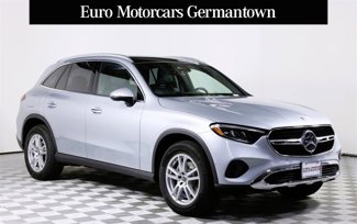 Used 2025 Mercedes-Benz GLC 300 4MATIC image 1