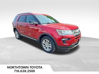 Used 2018 Ford Explorer XLT w/ Equipment Group 202A image 1