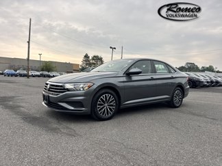 Used 2019 Volkswagen Jetta SE image 1