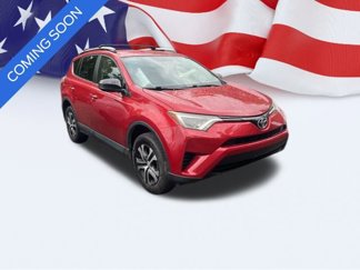 Used 2016 Toyota RAV4 LE image 1