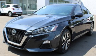 Used 2021 Nissan Altima 2.5 SV w/ SV Premium Package image 1