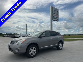 Used 2013 Nissan Rogue S w/ Special Edition Pkg image 1