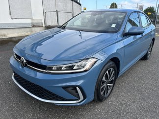 Used 2025 Volkswagen Jetta S image 1