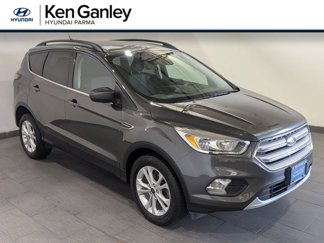 Used 2018 Ford Escape SE w/ Ford Safe & Smart Package image 1