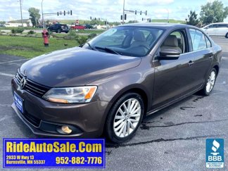 Used 2011 Volkswagen Jetta SEL image 1