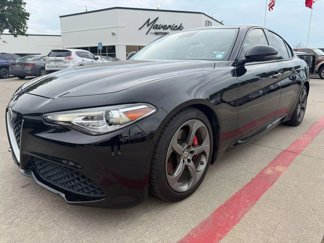 Used 2017 Alfa Romeo Giulia w/ Sport Appearance Package image 1
