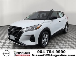 New 2025 Nissan Kicks Play S image 1